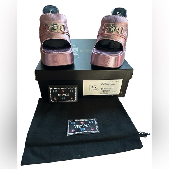 VERSACE DUA LIPA BUNDLE! NWT! NIB! BAG & HEELS!!! - Picture 6 of 12